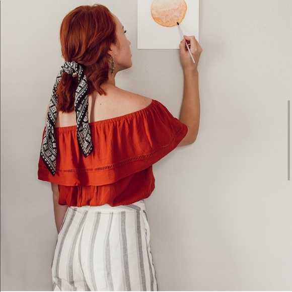 Meet your Posher, Taylor. - Picture 2 of 7